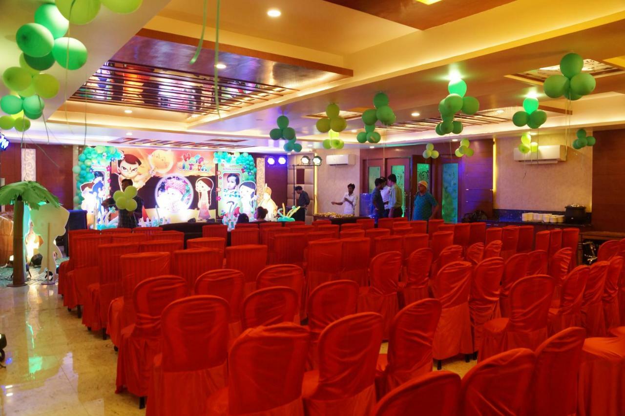 Hotel Shivoy Grand Benares Buitenkant foto