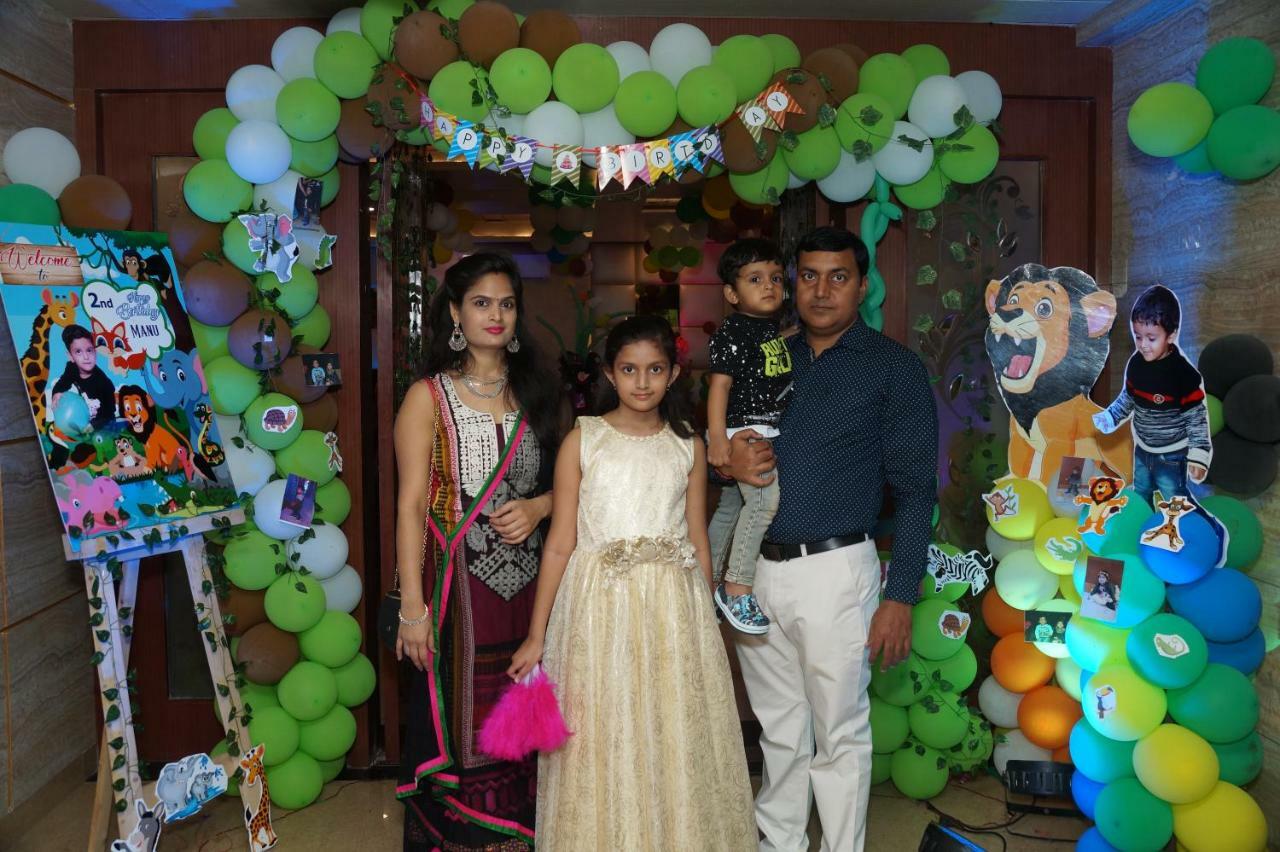 Hotel Shivoy Grand Benares Buitenkant foto