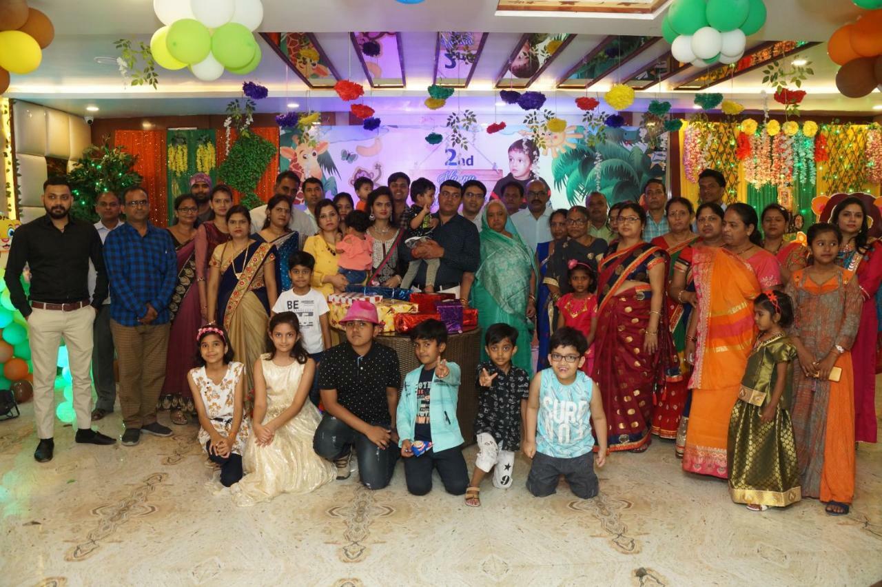 Hotel Shivoy Grand Benares Buitenkant foto