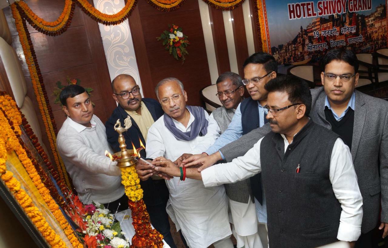 Hotel Shivoy Grand Benares Buitenkant foto